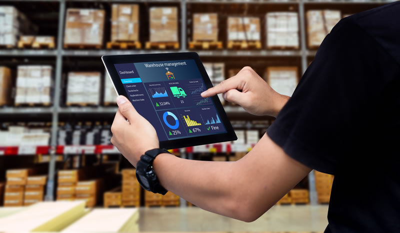 Using a WMS on tablet in a warehouse