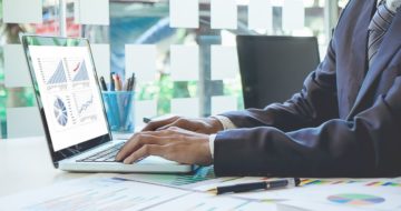 How To Be An Ecommerce Superstar (Or At Least a Good One)