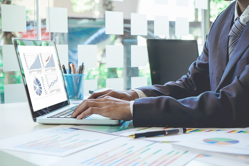 How To Be An Ecommerce Superstar (Or At Least a Good One)
