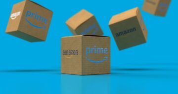 Amazon’s Blueprint for a Seamless Holiday Season, Walmart’s Extended Returns Policy and More News